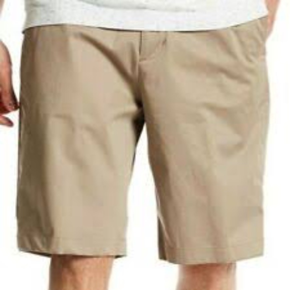 NWT Vince Men's 6 Pocket Button Up Khaki Shorts 32